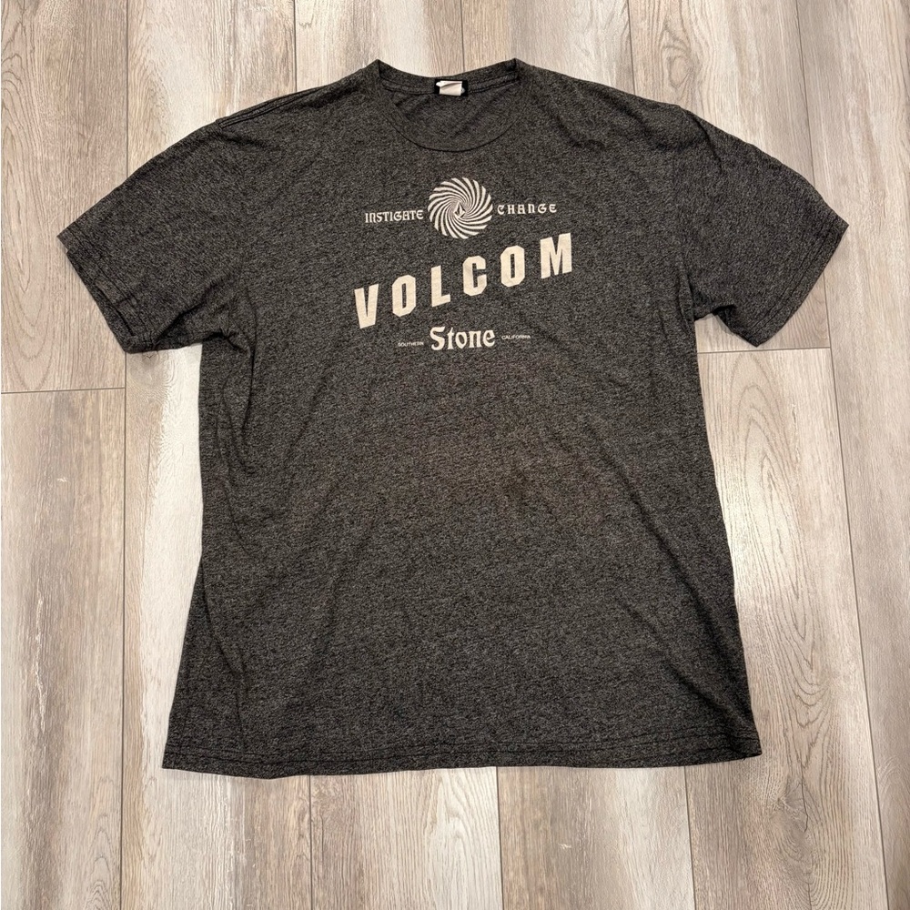 Volcom Men's Charcoal Gray Tee Size XXL